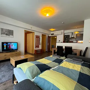 Downtown Family Apartmán
