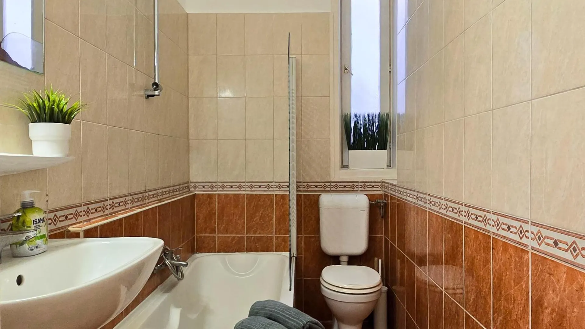 Mickey & Jerry Apartment Budapest 0*,